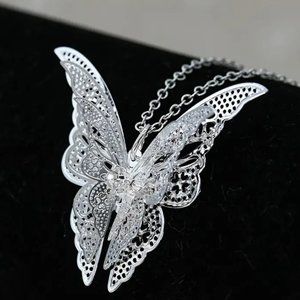 925 Silver Plating Crystal Butterfly Wing Pendant Chain Necklace For Women